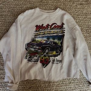 brandy melville west coast cropped crewneck